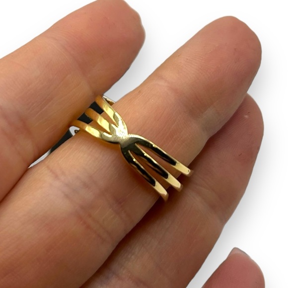 New INC INTERNATIONAL CONCEPTS Gold-Tone Crystal Stack Ring for Macy's Size 8 - Picture 9 of 11